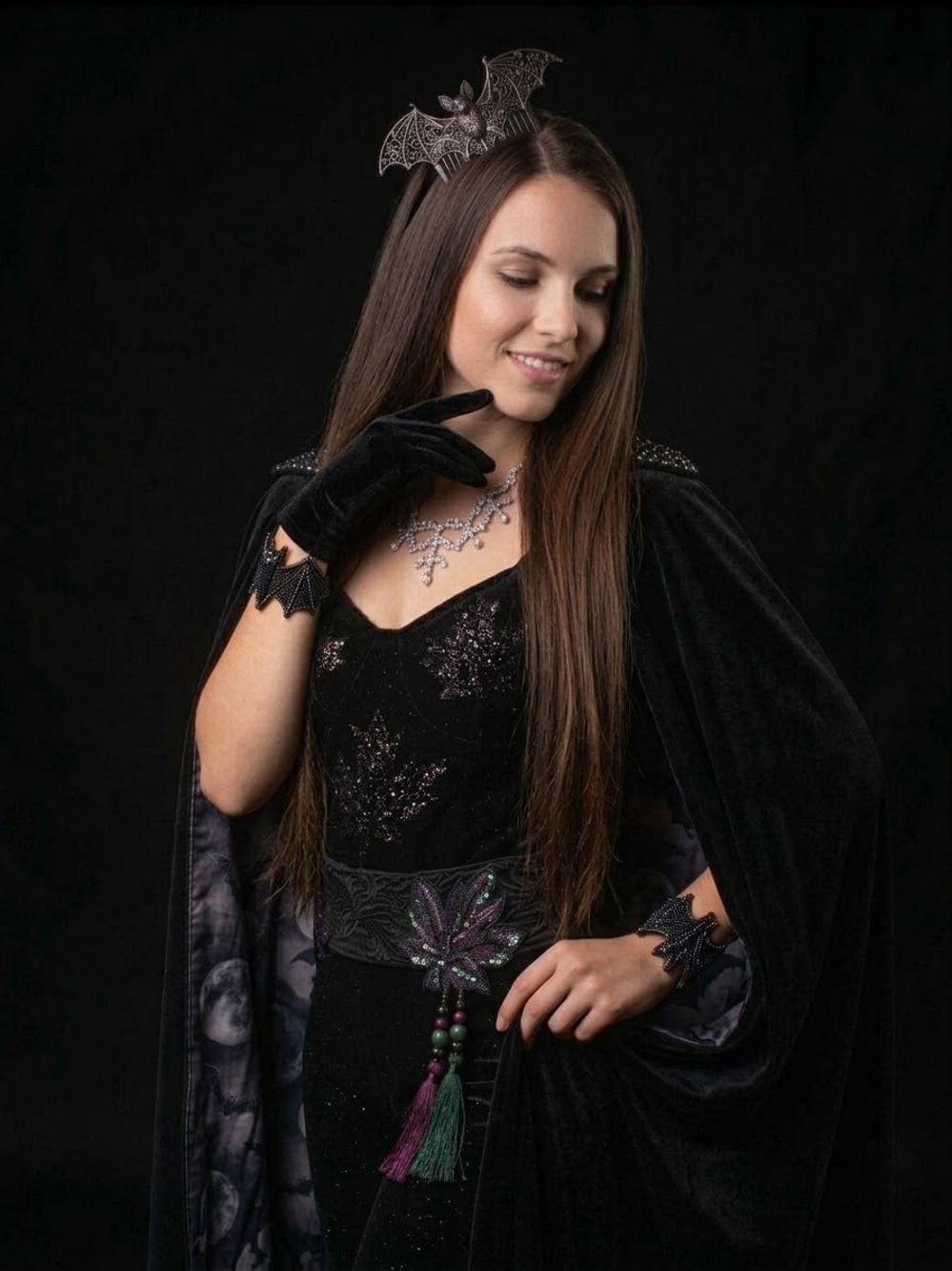 Betsey Johnson DARK MAGIC Bat Statement Necklace Glitter/Pearl/Crystals